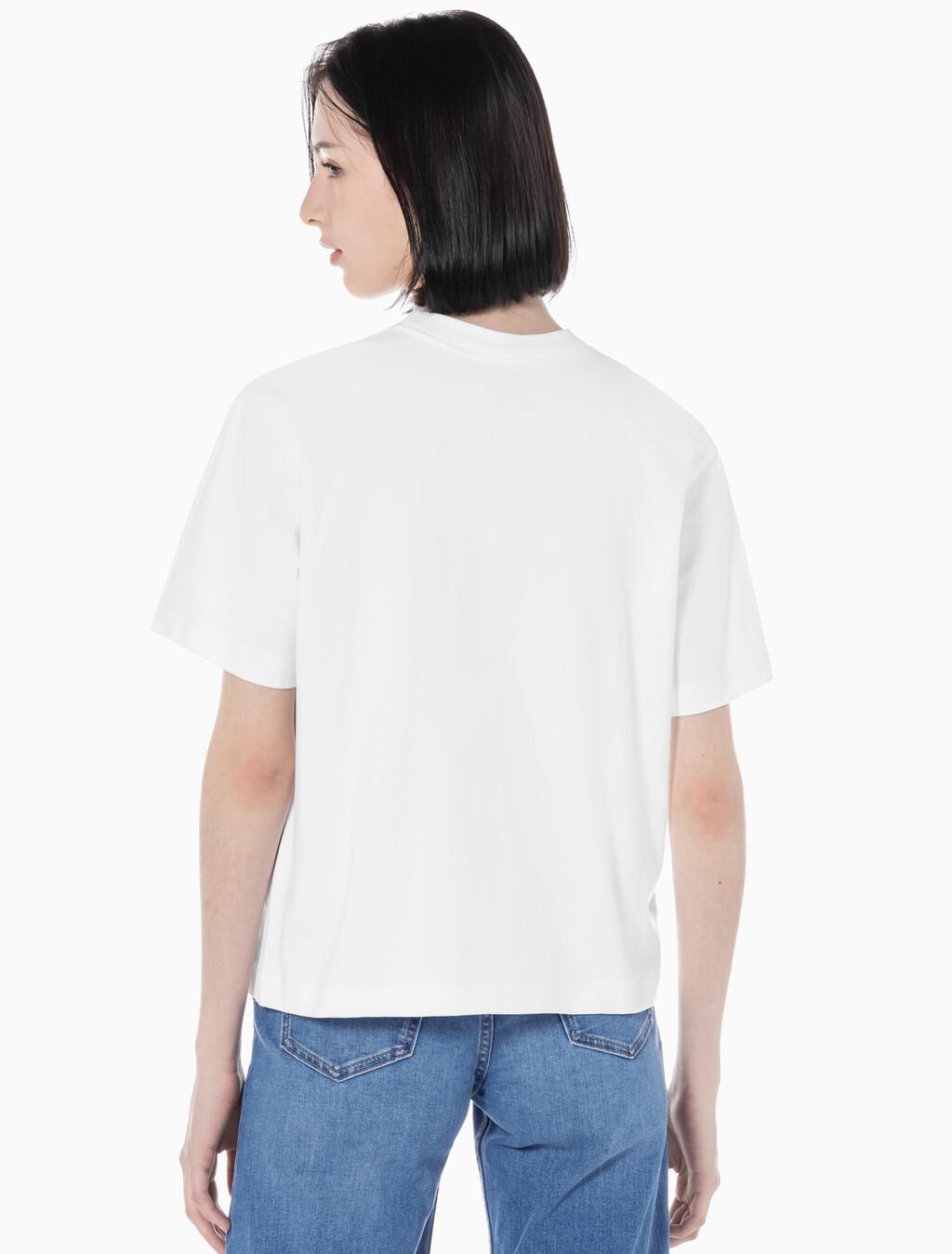 Buy 여성 릴렉스드 스탠다드로고 크루넥 반팔 티셔츠  in color BRILLIANT WHITE