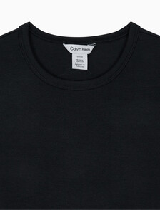 Buy 여성 코튼 컨투어 립 크루넥 반팔 티셔츠 in color BLACK BEAUTY