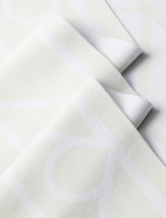 남녀공용  올오버 로고 머플러