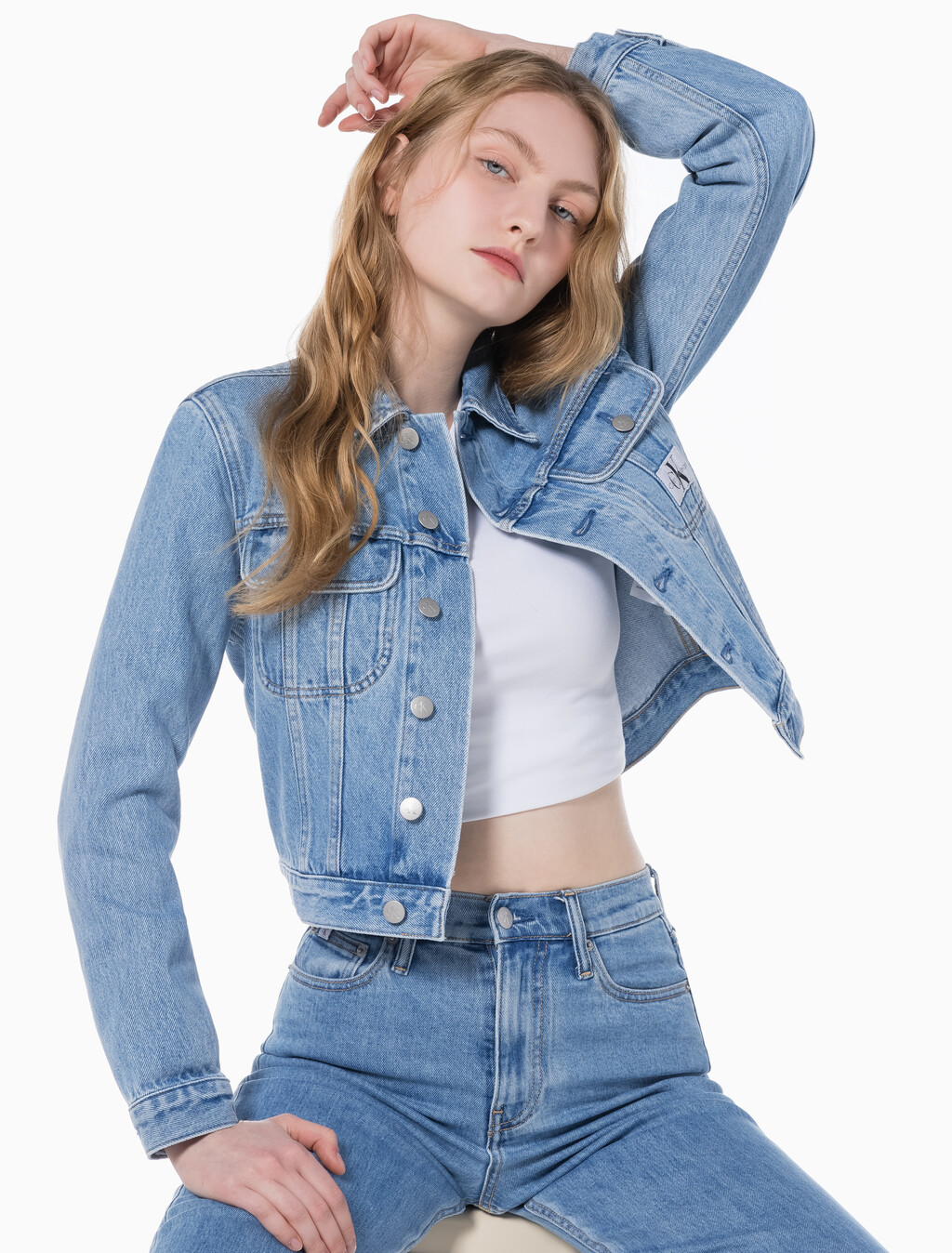 Buy 여성 크롭 90'S 데님 자켓 in color CHALKY BLUE