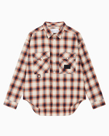 Buy 남성 유틸리티 포켓 체크셔츠 in color BLUR FLORAL_BLACK