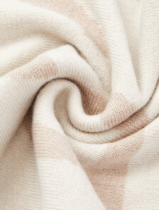 Buy 남녀공용  투톤 볼드 로고 울 머플러 in color CHALK