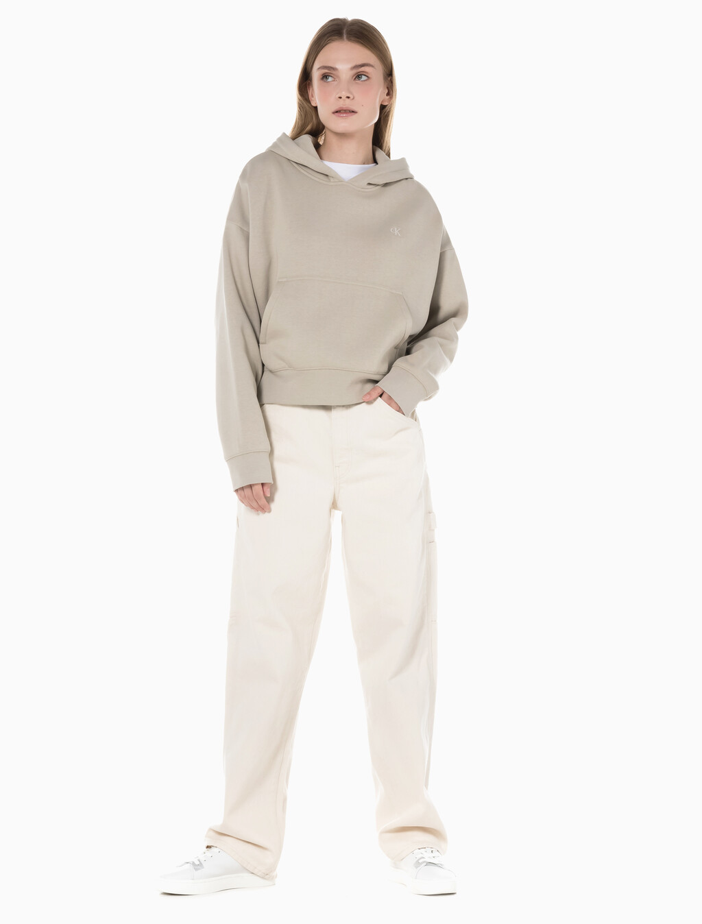 Buy 여성 테이퍼드핏 린스 데님 in color CREAM