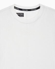 Buy 여성 릴렉스 핏 에센셜 반팔 티셔츠 in color WHITE