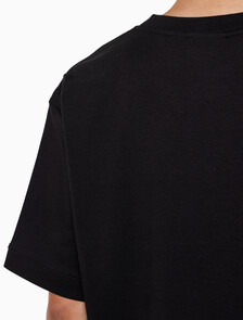 Buy 남성 릴렉스핏 CK 인터락 반팔 티셔츠 in color CK BLACK