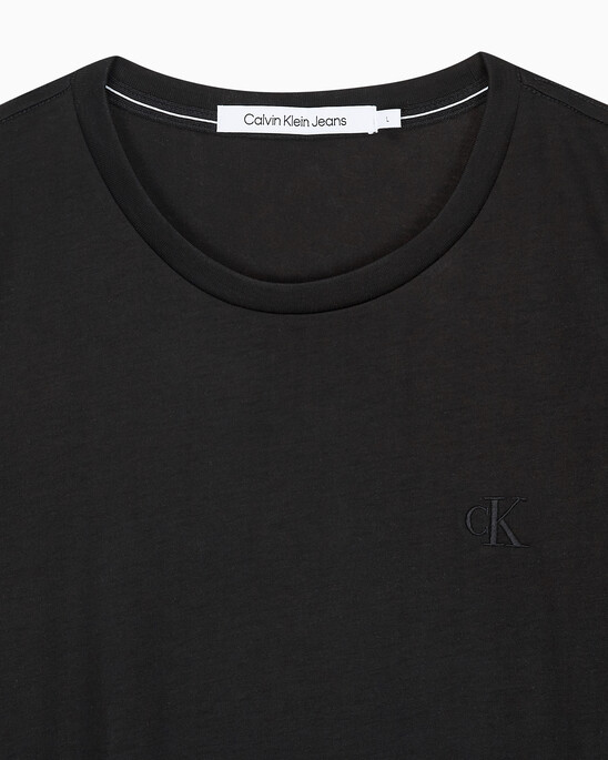 남성 레귤러핏 솔리드 CK 로고 반팔 티셔츠