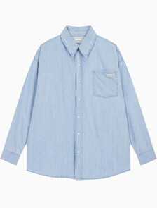 Buy 여성 오버사이즈 롱슬리브 데님 셔츠 in color CHALKY BLUE