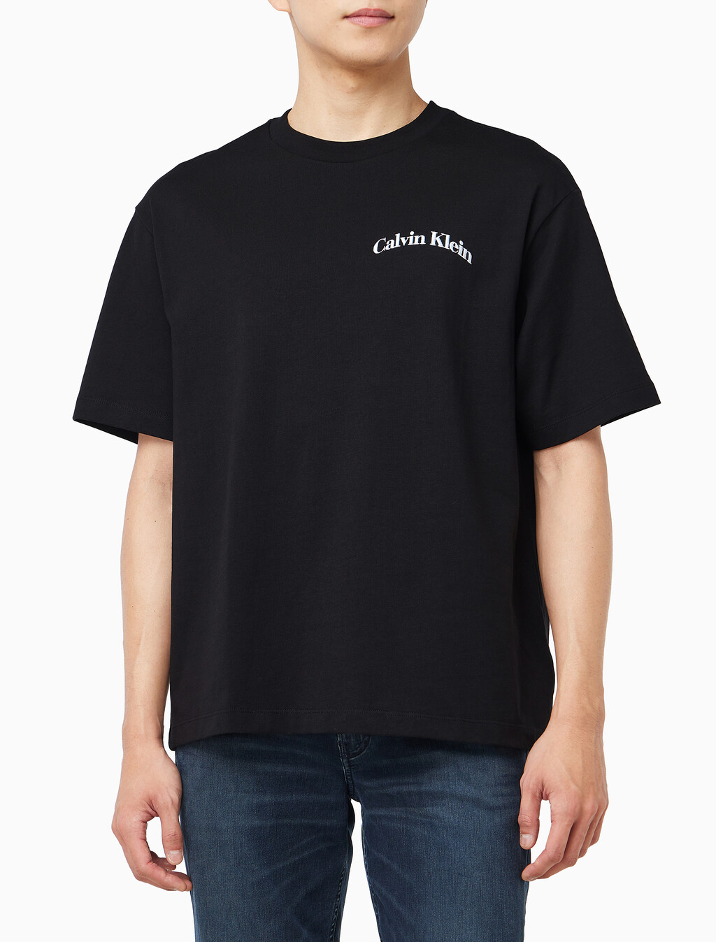 Buy 릴렉스드핏 16S 프론트백 빌딩 티 in color BLACK