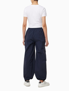 Buy 여성 크링클 나일론 파라슈트 팬츠 in color SKY CAPTAIN