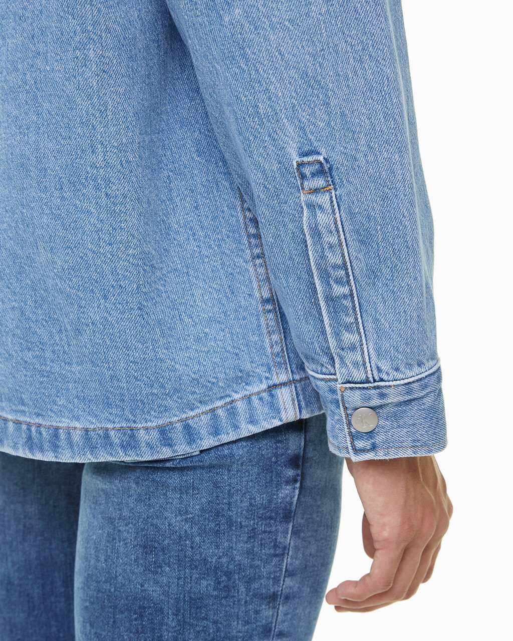 Buy 남성 박시 루즈핏 라이트블루 데님 셔츠 in color 028A CHALKY BLU