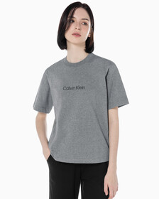 Buy 여성 릴렉스드 스탠다드로고 크루넥 반팔 티셔츠 in color MEDIUM GREY HEATHER