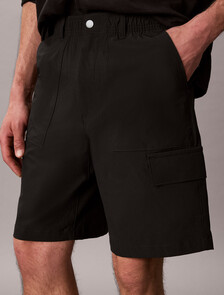 Buy 테크 나일론 릴렉스 유틸리티 쇼츠 in color BLACK