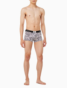 Buy 남성 1996 마이크로 로우라이즈 드로즈 in color CAMO PRINT