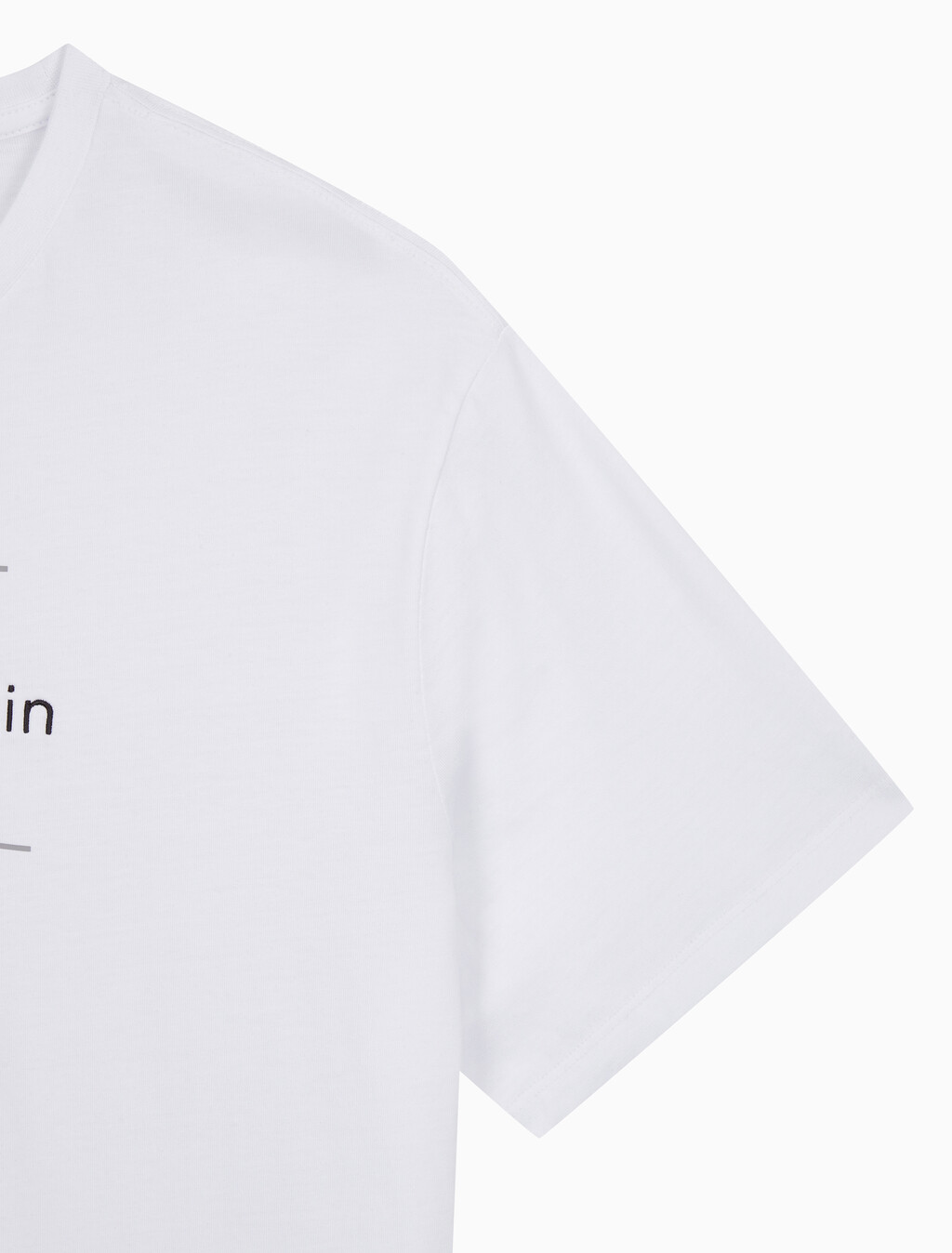 Buy 남성 레귤러핏 히어로 모노그램 로고 반팔 티셔츠 in color BRILLIANT WHITE