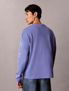 Buy 남성 릴렉스 시즌 그래픽 긴팔 티셔츠 in color BLEACHED DENIM