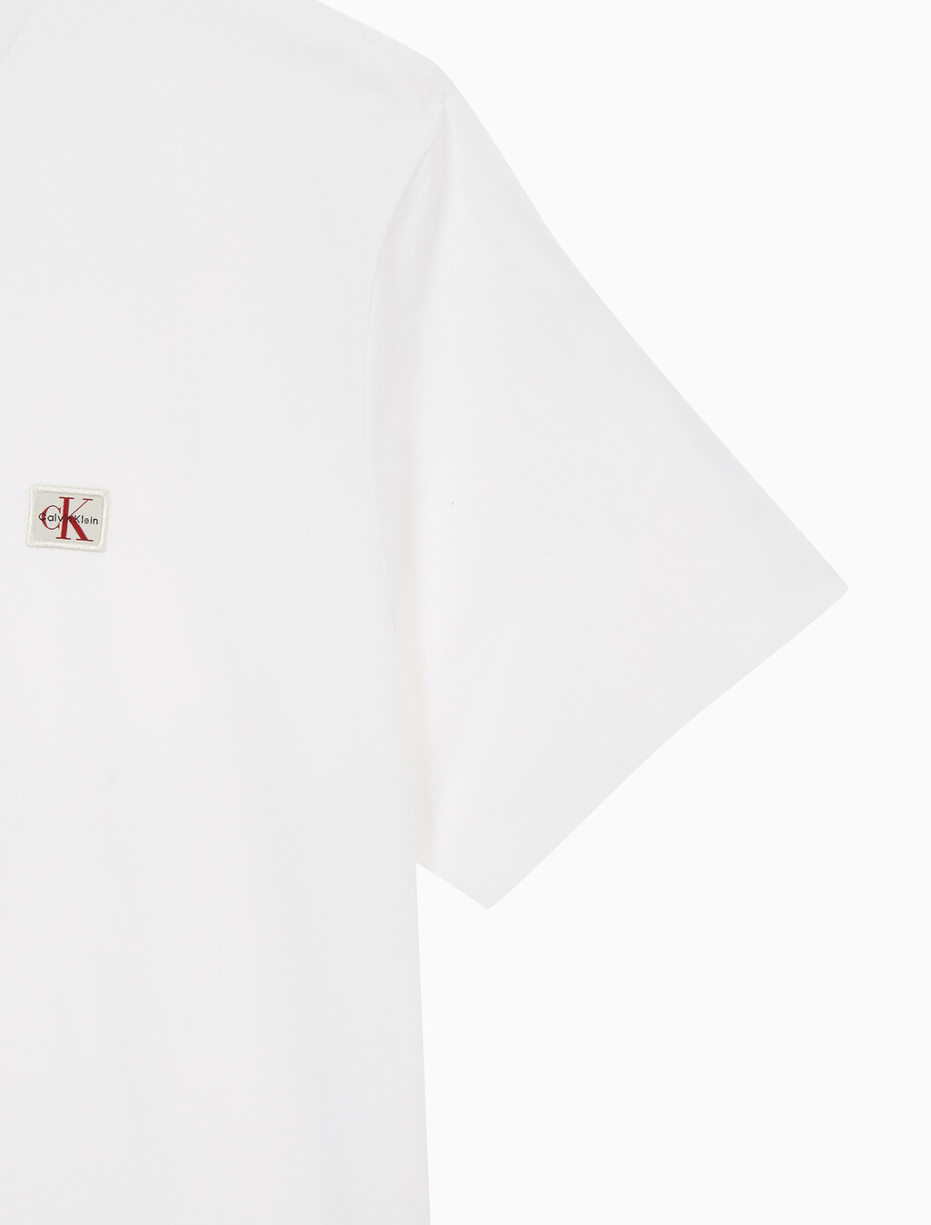 Buy 남성 클래식핏 뱃지 로고 반팔 티셔츠 in color BRIGHT WHITE