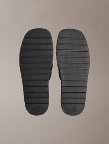 Buy 남성 럭서 SQ 몰디드 엑스크로스 샌들 in color BLACKWHITE