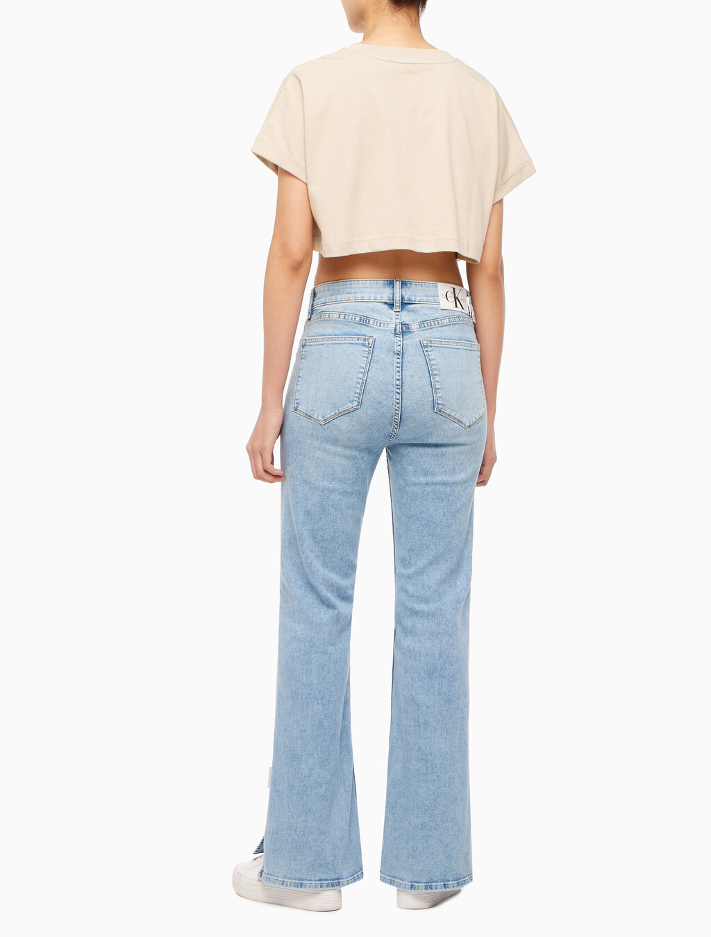 Buy 여성 모노그램 빅로고 크롭 반팔 티셔츠 in color CLASSIC BEIGE