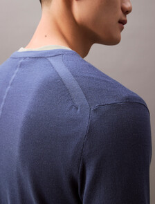 Buy 유니섹스 롱슬리브 테크니컬 메리노 울 크루넥 스웨터 in color VINTAGE INDIGO