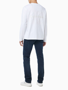 Buy 남성 릴렉스 핏 시즈널 모노그램 긴팔 티셔츠 in color BRIGHT WHITE