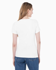 Buy 여성 인스티튜셔널 슬림핏 반팔 티셔츠  in color BRIGHT WHITE