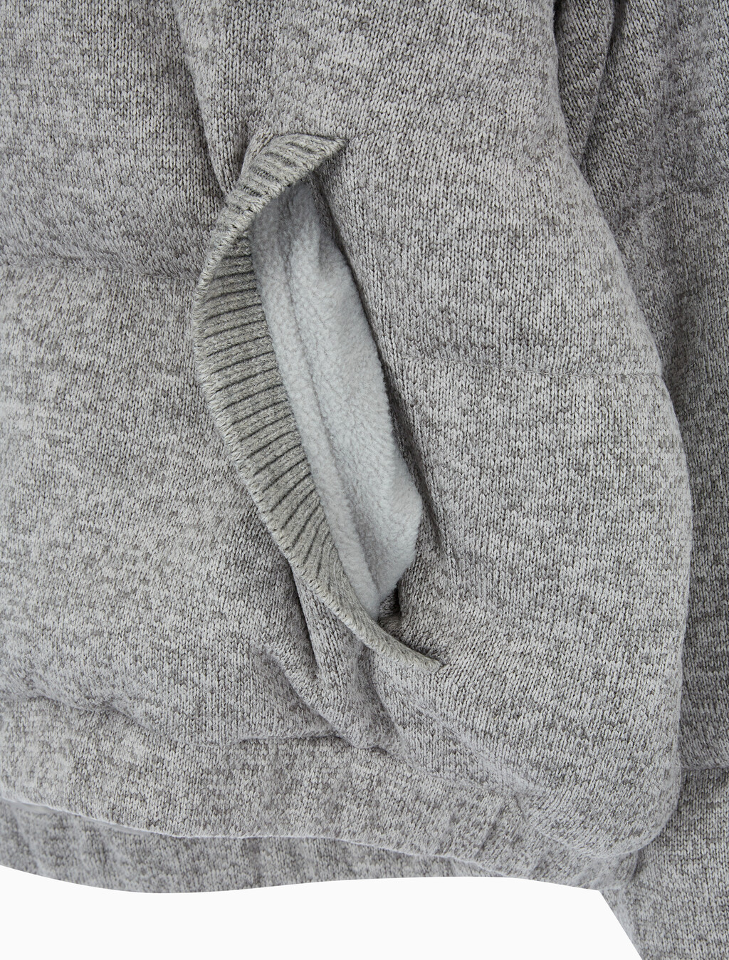 Buy 여성 크롭 니트 다운 푸퍼 in color GREY