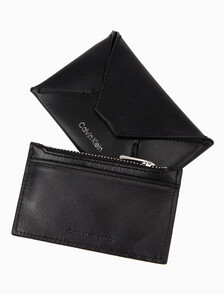 Buy 남성 CK 라인 인벨롭 카드 케이스 in color BLACK