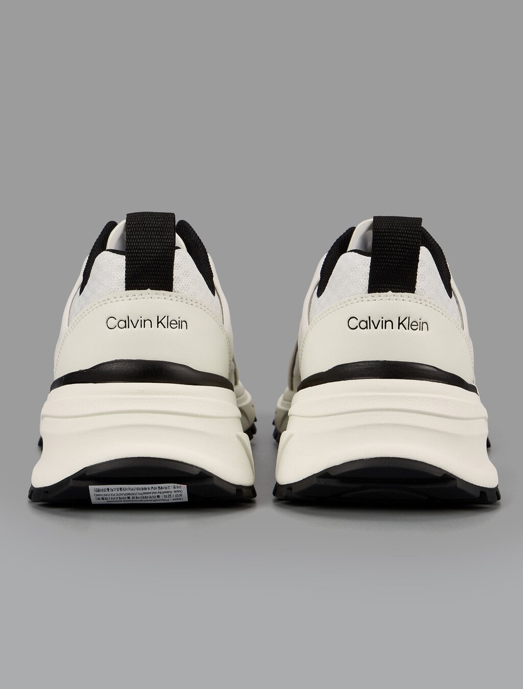 Buy 여성 트레일블레이저 하이크 런 메쉬 슈즈 in color WHITE