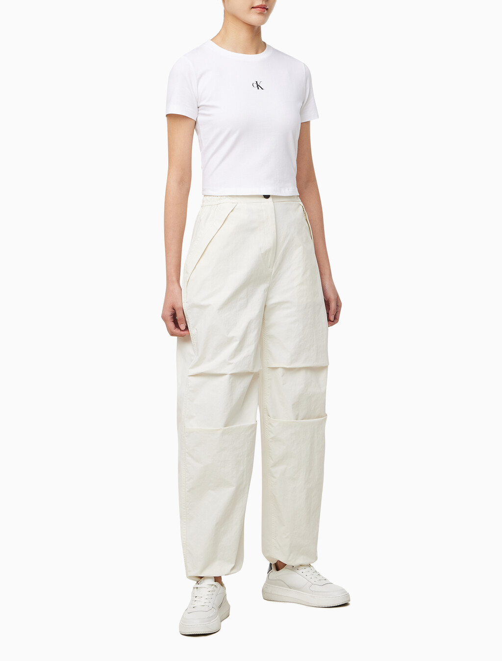 Buy 여성 크링클 나일론 파라슈트 팬츠 in color TOFU