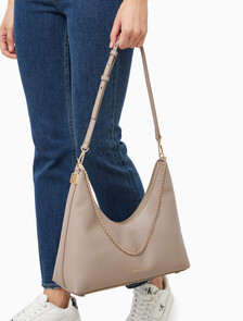 Buy 여성 하드웨어 엠블럼 페블 호보 백 in color Desert Taupe