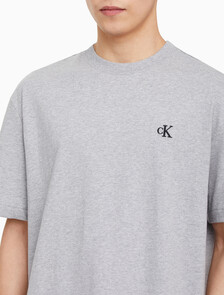 Buy 남성 릴렉스핏 아카이브 로고 반팔 티셔츠 in color HEROIC GREY HEATHER