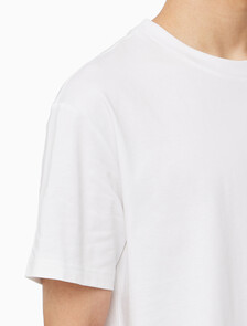 Buy 남녀공용 릴렉스핏 로고 반팔 티셔츠 in color BRIGHT WHITE