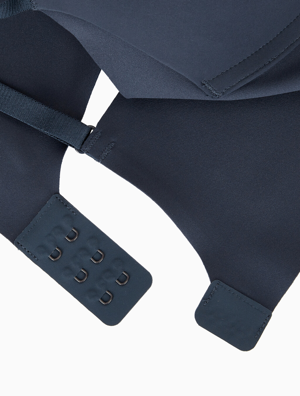 Buy 여성 인비져블 테일러드 NSE AF 푸쉬업 브라 in color NAVY