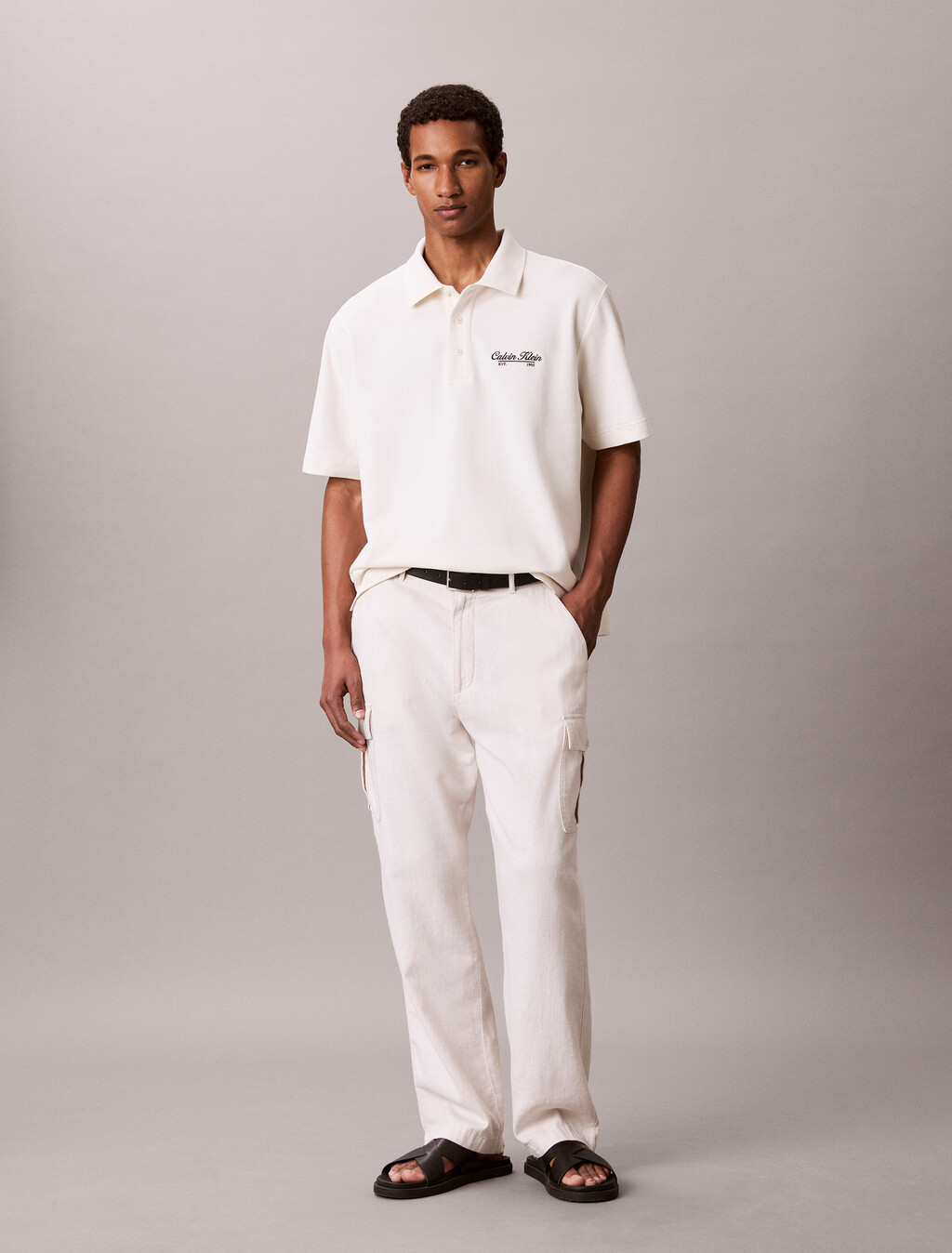 Buy 이지 아플리케 피케 폴로 티 in color TOFU