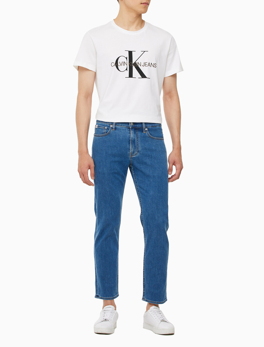 Buy 남성 슬림 스트레이트 크롭핏 미드블루 에코 쿨 데님 in color MID BLUE BACK EMBRO