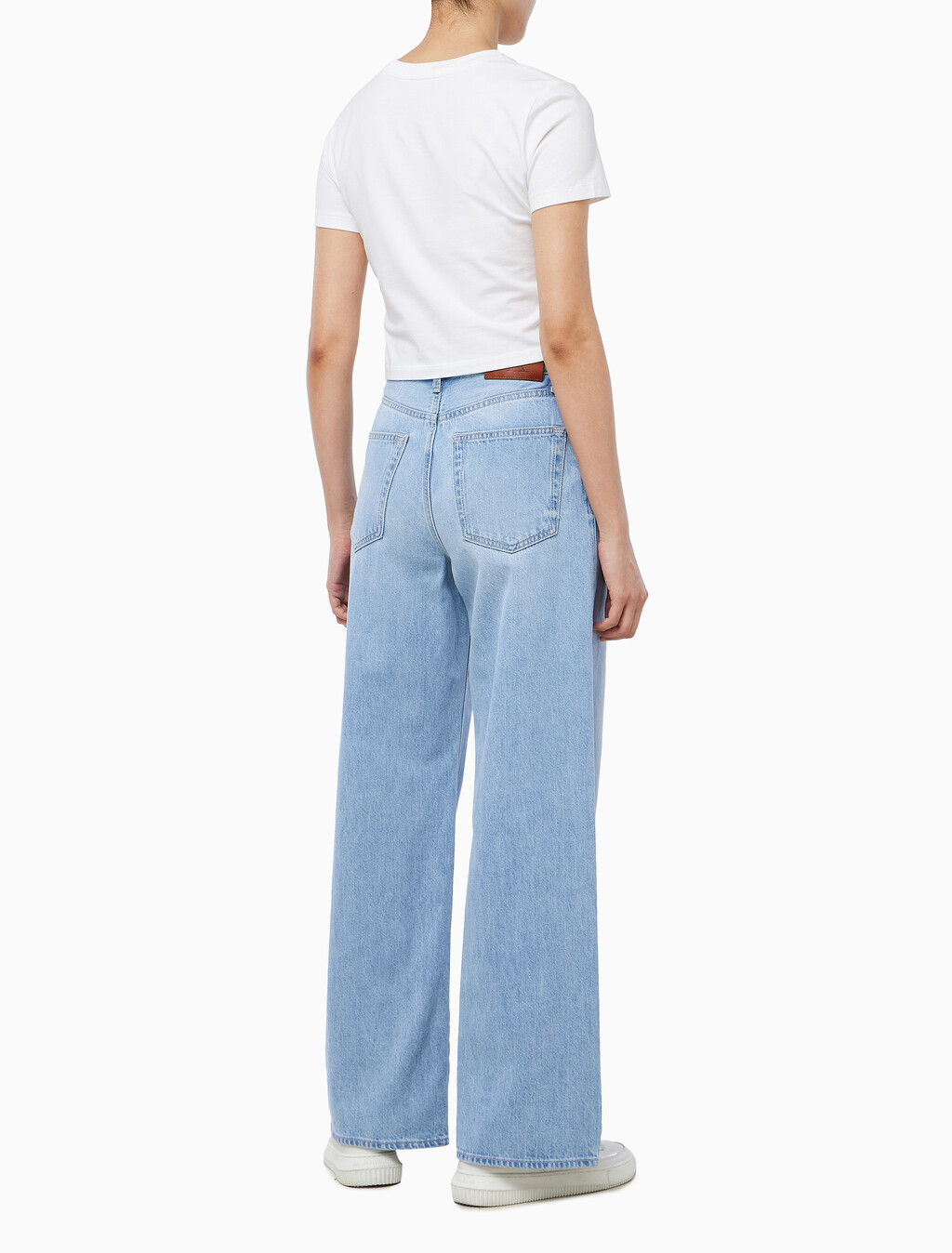 Buy 여성 와이드레그 에코 데님 in color Light Blue