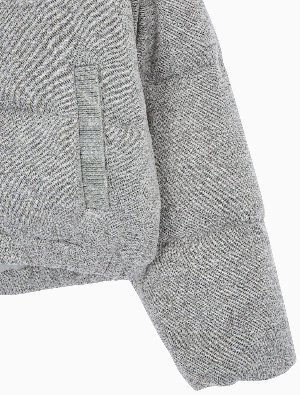 Buy 여성 크롭 니트 다운 푸퍼 in color GREY