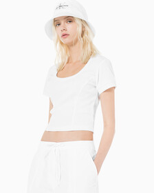 Buy 여성 엠보스 로고 U넥 크롭 반팔 티셔츠 in color BRIGHT WHITE