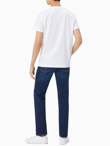 Buy 남성 레귤러핏 모노그램 엠브로이더리 로고 반팔 티셔츠  in color BRIGHT WHITE