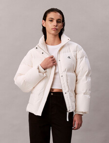 Buy 여성 숏 렝스 스탠드 카라 푸퍼 in color Ivory