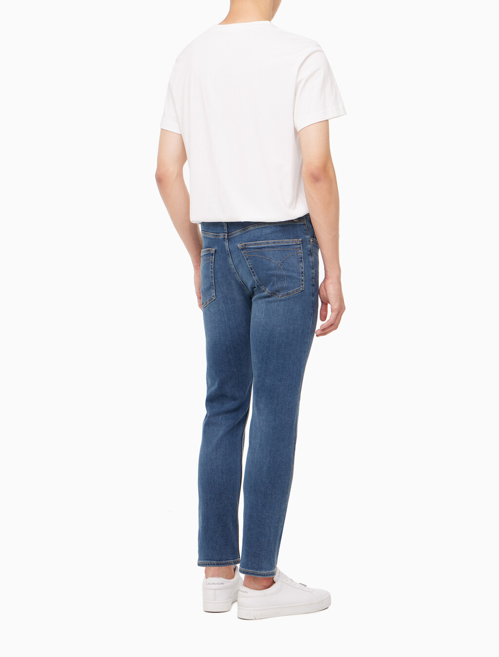 Buy 남성 슬림핏 스트레이트 크롭 데님 in color BLUE BLACK HANGER LOOP