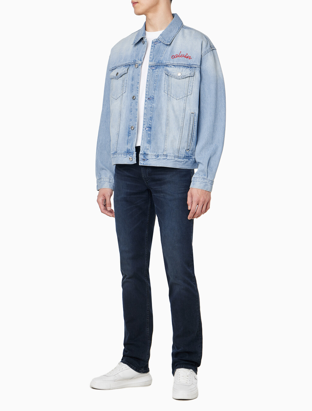 Buy 남성 90's 릴렉스핏 라이트블루 자수 데님 자켓 in color REFLECTION BLUE