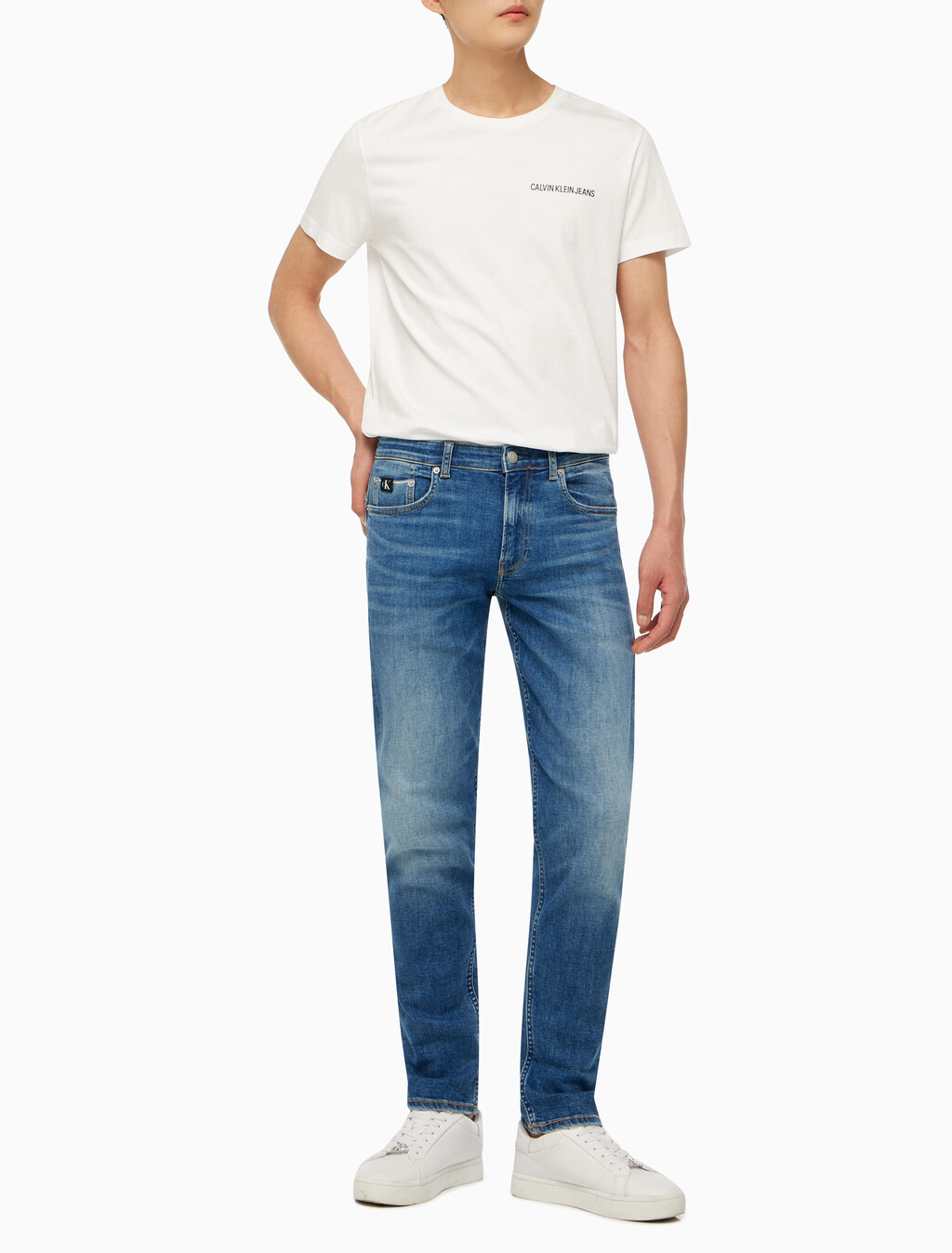 Buy 남성 바디 테이퍼핏  미드블루 이탤리언 데님 in color MID BLUE BACK EMBRO