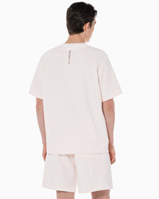 Buy 남성 레귤러핏 오프 플레이스드 모노그램 스웨트 반팔 티셔츠 in color ANCIENT WHITE