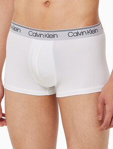 Buy 남성 마이크로 메쉬 쿨링 로우라이즈 드로즈 in color WHITE