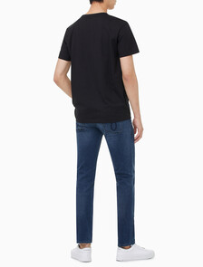 Buy 남성 레귤러핏 솔리드 CK 로고 반팔 티셔츠 in color CK BLACK