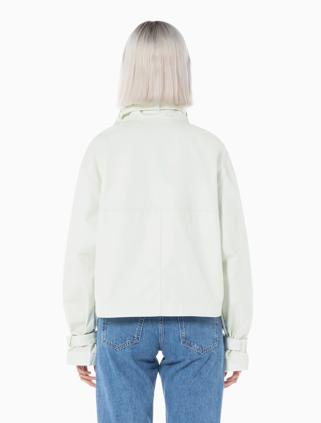 Buy 여성 코튼 유틸리티 숏 자켓 in color WHITE