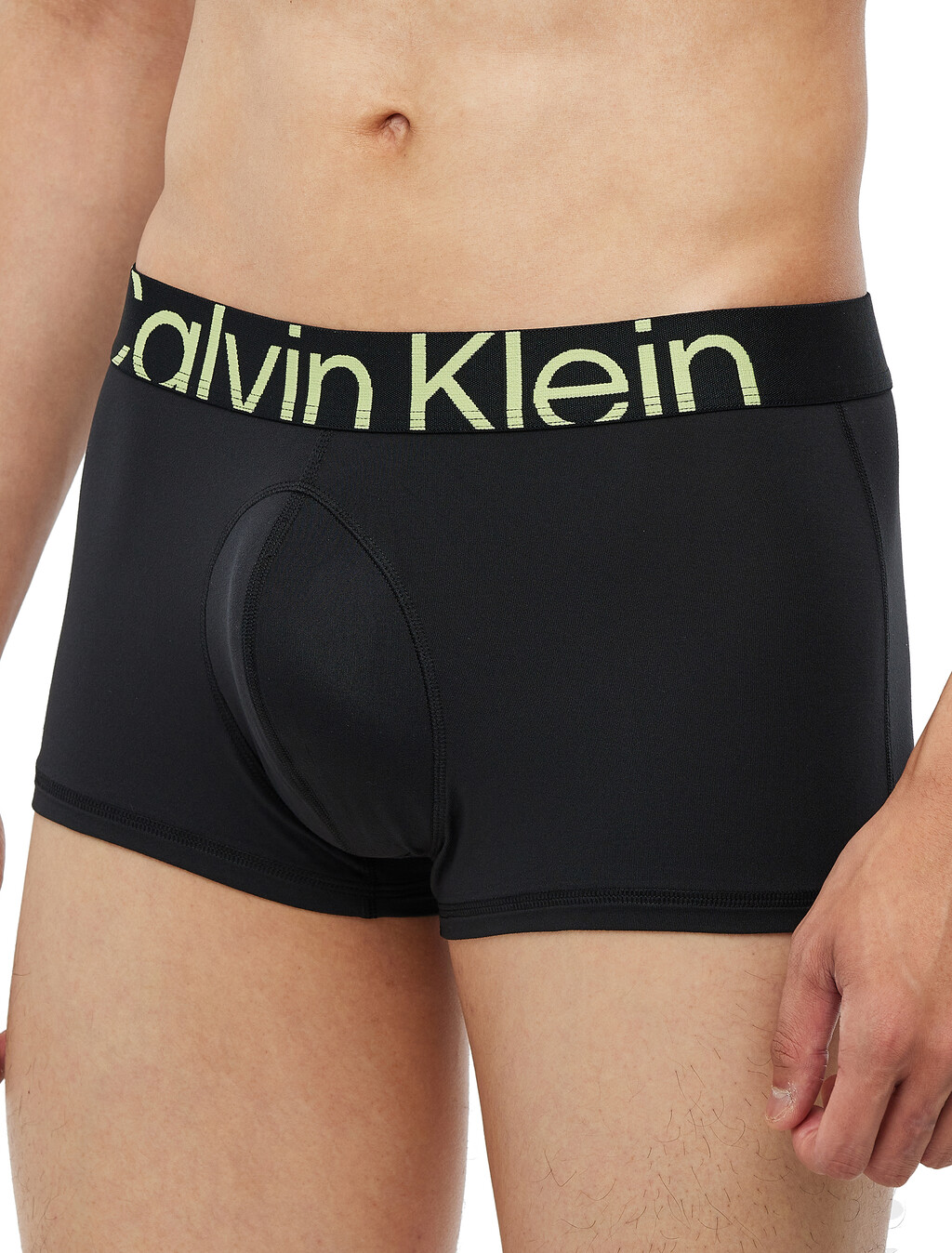 Buy 남성 퓨쳐쉬프트 마이크로 로우라이즈 드로즈 in color BLACK