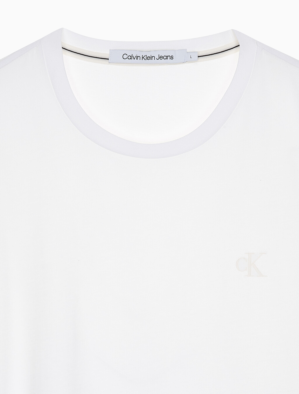 Buy 남성 레귤러핏 솔리드 CK 로고 반팔 티셔츠 in color BRIGHT WHITE