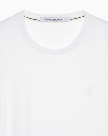 Buy 남성 레귤러핏 솔리드 CK 로고 반팔 티셔츠 in color BRIGHT WHITE